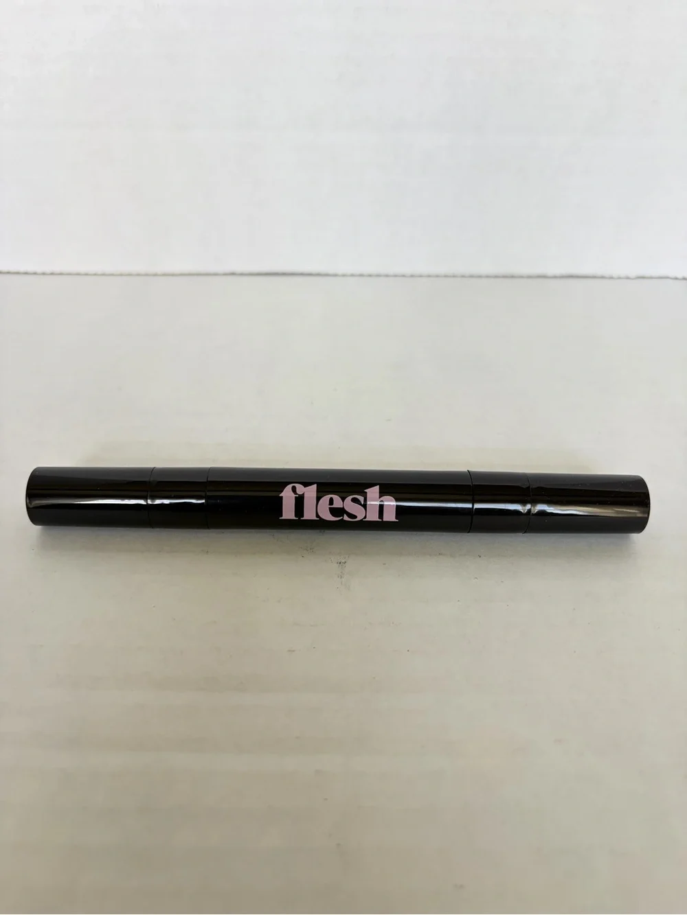 NIB Flesh Hide the Evidence Double Concealer Shade 02 Light Vanilla 0.08 oz